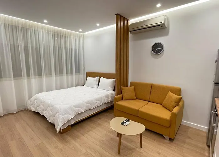 Appartement 62°bs Charming @bllok Tirana