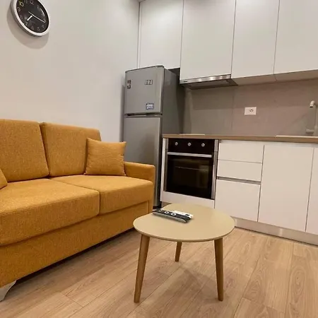 62°bs Charming @bllok * Tirana